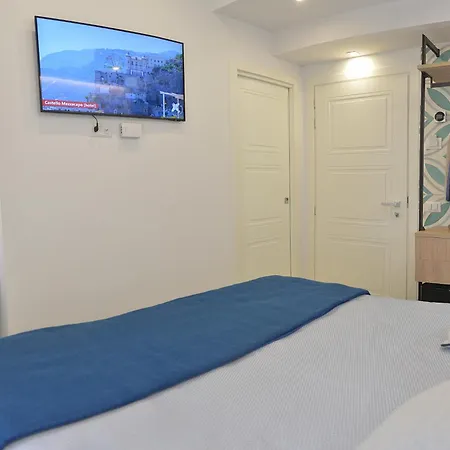 Charming Amalfi Coast 4* مايوري